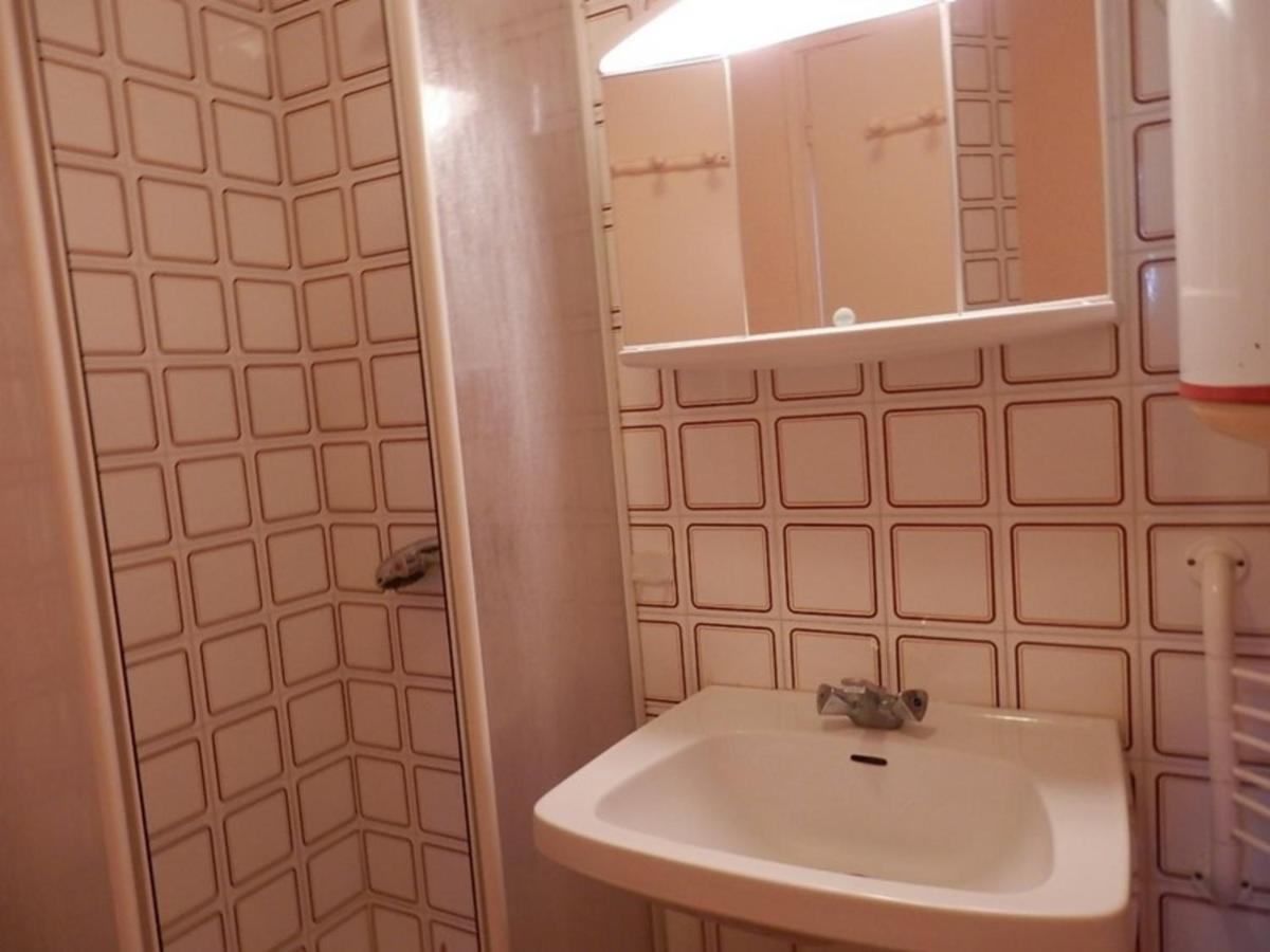 Studio Pour 2 Personnes Proche Ocean Avec Balcon Et Parking Prive, Animaux Acceptes - Fr-1-379-32 В'є-Буко-ле-Бен Екстер'єр фото